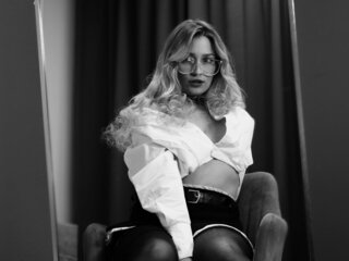 Shows private camshow AugustineMoore