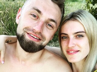 Xxx private live KrissAndVanessa