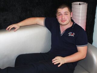 Free live porn RickZachary